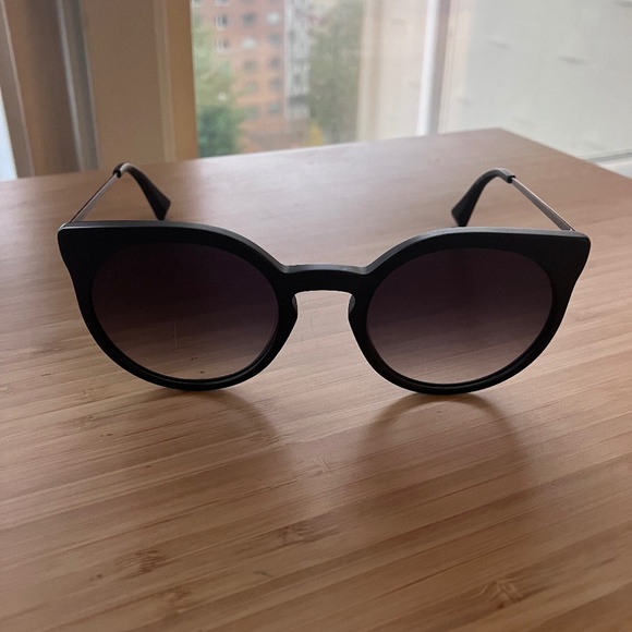 MVMT Sphynx Sunglasses Matte Black/ Transparent Mirror Lenses - Picture 1 of 4